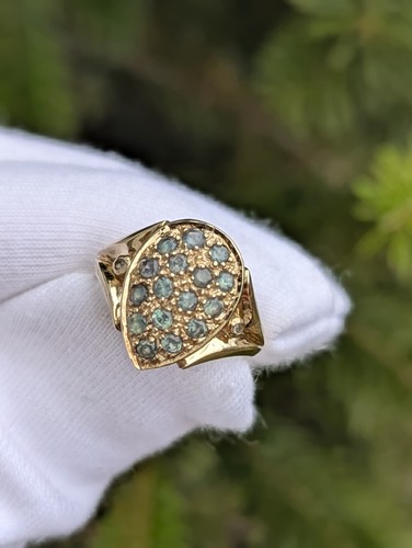 9ct yellow gold large natural - yellow,
