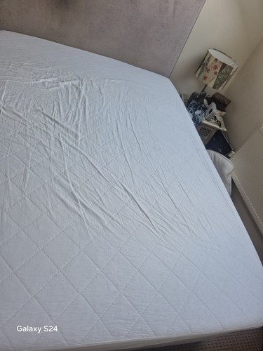 King size bed with - king, drawers