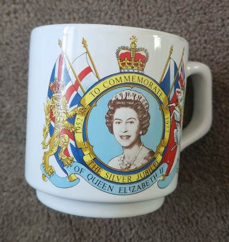 Queen elizabeth silver - queen,