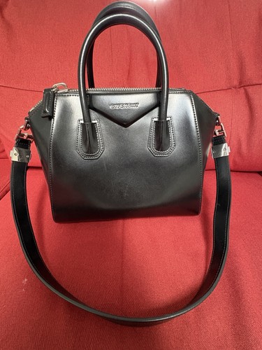 Givenchy antigona small black - givenchy,