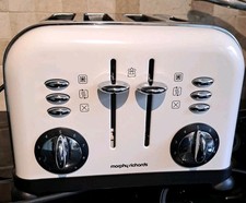Morphy Richards 44037  4 Slice Toaster Cream - Works Well - VGC  Pat Tested