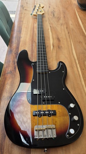Squire precision jazz fretless - precision,