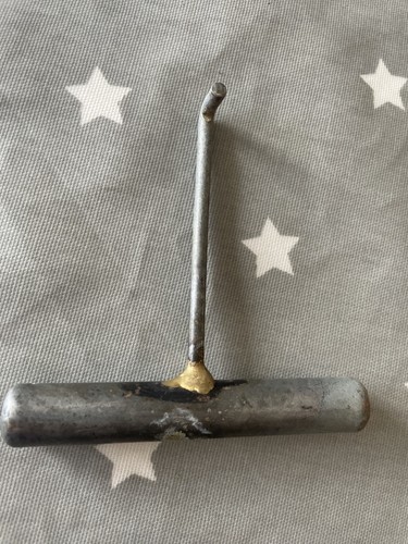 Tent peg puller - puller,