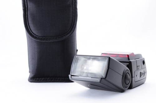 Nikon speedlight 600 near - sb-600,