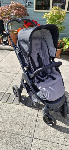Hauck black saturn pushchair - saturn,