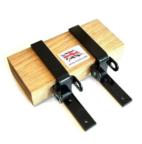 Barricade brackets pad - *barricade,
