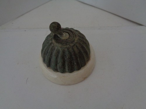 Antique brass vitreous - brass,