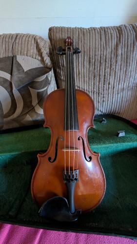 Full size antique violin - size,