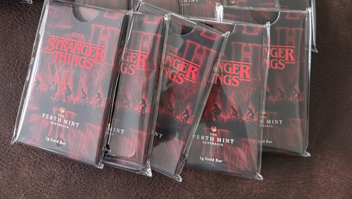 Stranger things gram gold - stranger,