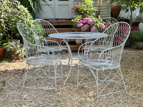 Vintage style metal garden - style,