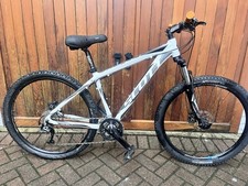 Scott Aspect 940 Mountain Bike Medium 27.5” Hydraulic Brakes Ready to Ride