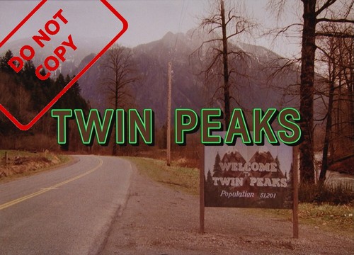 Twin peaks sign - twin, 13x19