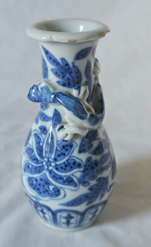 Charming chinese antique - chinese, blue