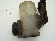 Honda CR-V washer pump (1997-2001) 