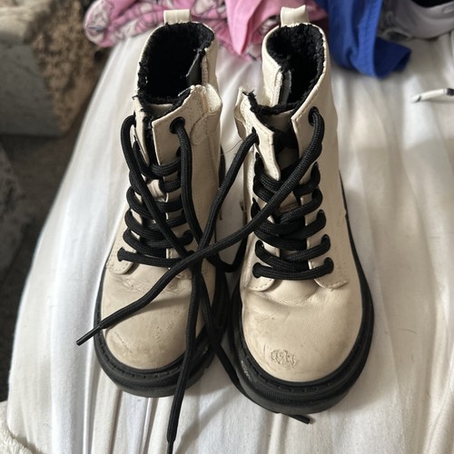 Next cream girls boots 9 - cream,