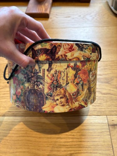 Vintage style decoupage round - vintage,