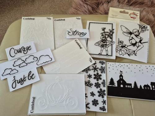 Embossing folders - 12,