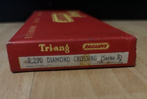 Tri ang 290 - diamond, crossing