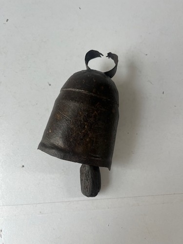 Cow bell round shaped - round,