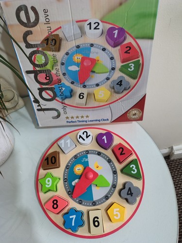Adore wooden learning shape - j'adore,
