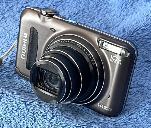 Fujifilm finepix t200 14mp - fujifilm,
