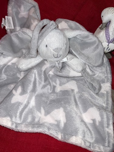Blankets beyond bunny white - beyond,