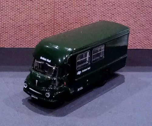 Base toys da62 leyland - base,