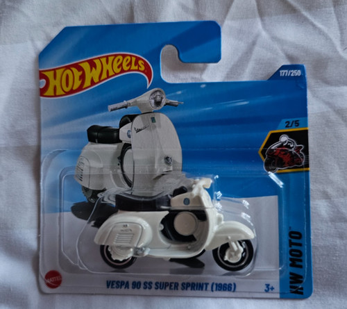 Hot wheels white vespa 90 - white,