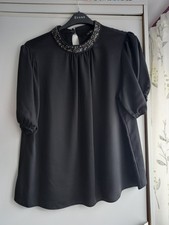 Ladies BNWOT Blouse With Sparkly Sequin Neckline. Size 20