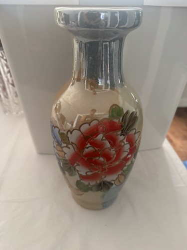 Vintage hand painted - hand, floral