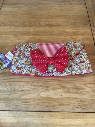 Floral irregular choice - floral, red