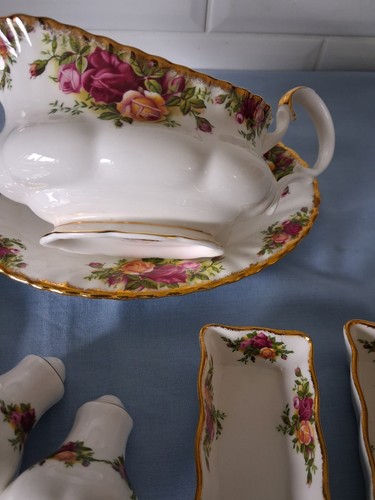 Royal albert bone china old - albert,