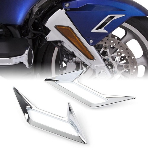 Front fender vent trim accent - front,