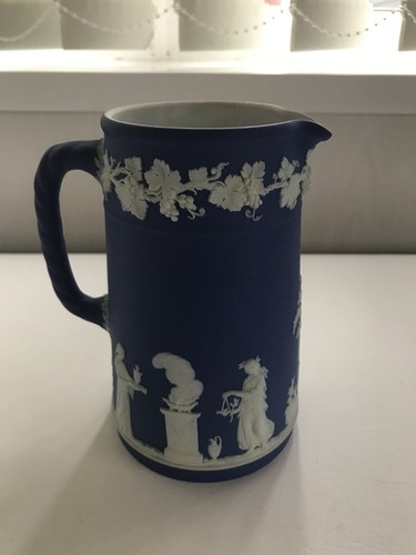 Wedgwood blue jasper - blue, jug