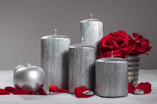 Brushed metal effect pillar - effect,