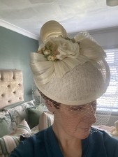 Bridal Fascinator With Birdcage Veil. (Brand New) Custom Made. Comes In Hat Box.