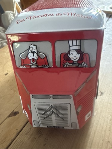 Biscuit tin vintage - tin,