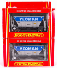 Hornby R015 Yeoman Aggregate Hopper Wagon (PGA) PR14069 (Two Wagons) - Boxed