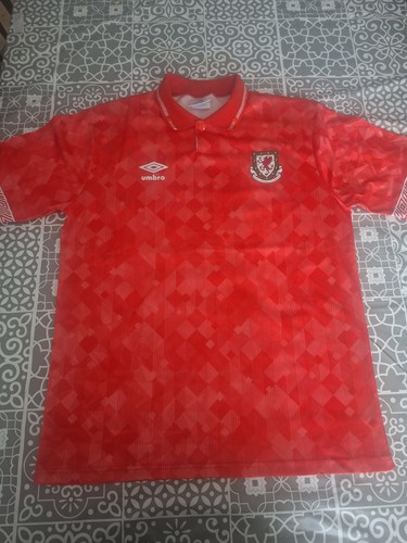 Wales 1990 home shirt - 1990-92,