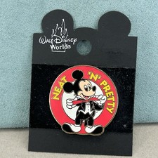 Vintage Disney world pin Mickey Mouse Neat n pretty 2000 on card 