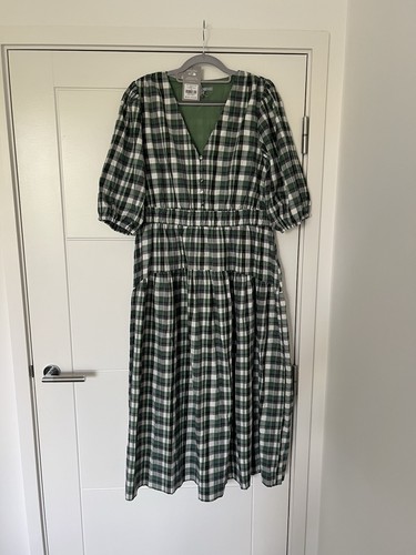 Bnwt oliver bonas green - oliver,