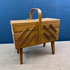 VINTAGE MID CENTURY WOOD