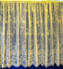 KARENA  HEAVY CREAM FLORAL