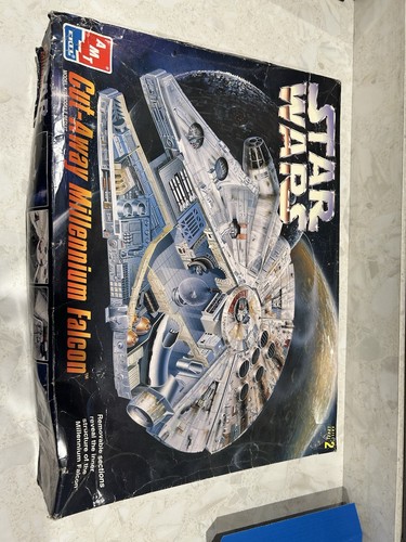 Star wars millennium falcon - wars,