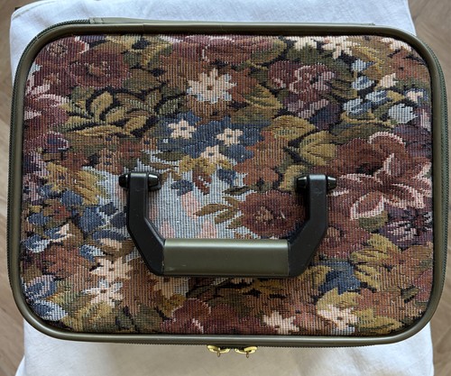 Pierre cardin travel - pierre, vanity