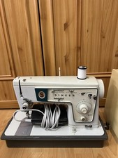 Vintage Singer Zig/zag Sewing Machine And Carry Case