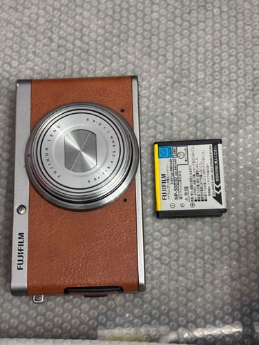 Fujifilm xf1 compact digital - xf1,