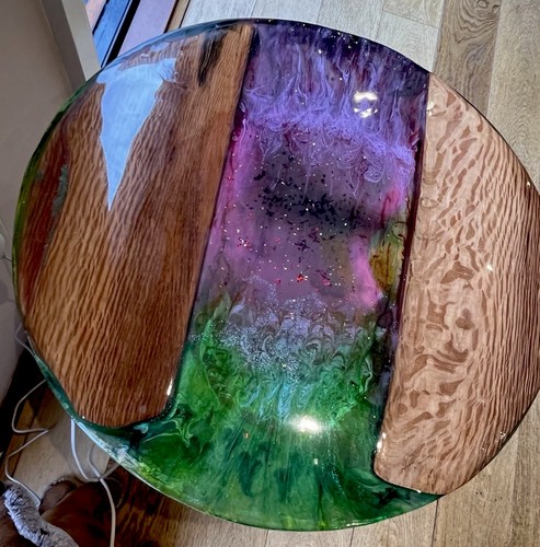 Epoxy and solid oak - epoxy, round