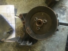 VW T4 TRANSPORTER 2.4 AAB 1992 POWER STEERING PUMP AND BRACKET 
