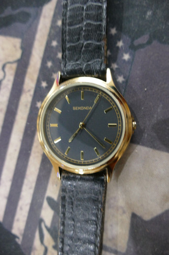 Vintage sekonda watch quartz - watch,